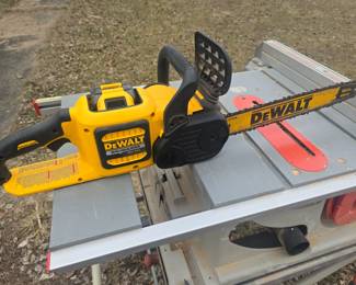 DeWalt electric chainsaw