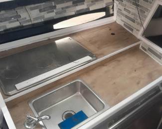 Sea Ray cabin cruiser no motor