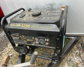 2008 HI-WAY CARGO 6‘ x 14‘ trailer with generator