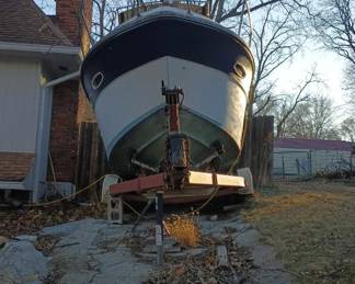 Sea Ray cabin cruiser no motor