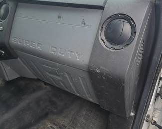 2016 Ford F550 Flat Bed Work Truck w/ Lift Gate