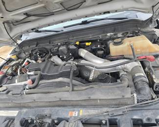 2016 Ford F550 Flat Bed Work Truck w/ Lift Gate