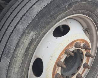 2016 Ford F550 Flat Bed Work Truck w/ Lift Gate