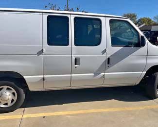2008 Ford E-150 Van, Base 4.6L 8 Cyl&nbsp;GAS