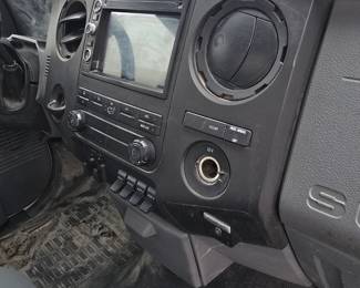 2016 Ford F550 Flat Bed Work Truck w/ Lift Gate