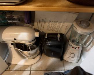 White Kitchen Aid Mixer $200.00 , Toaster $10.00, Cuisinart Blender $20.00