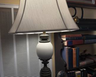 Vintage Porcelain & Brass Ostrich Egg Lamp 