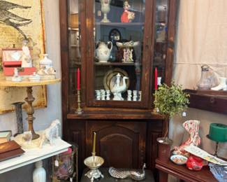 beautiful solid wood corner shelf