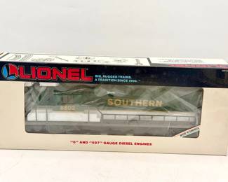 Lionel 6-8956 O gauge Southern U36B Diesel Engine with Box
