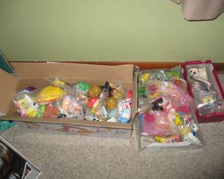 toys / McDonald still wrapped 