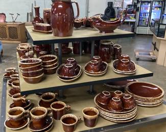 CHOICE HULL POTTERY BROWN DRIP TABLEWARE CHOICE OF 3 TIERS NO SHIPPING PICKUP ONLY