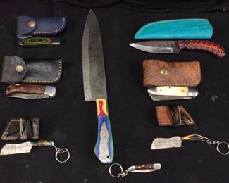 (8) ASSORTED DAMASCUS STEEL KNIVES w LEATHER CASES, STRAIGHT BLADES, POCKETKNIVES