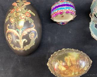 (9) ASSORTED VTG. FABERGE STYLE DECORATIVE EGGS, NOT YET DECORATED PLAIN OSTRICH EGGS, BEDAZZLED ACCENTS, FLORAL PAINTED, LOVE COUPLE DIORAMA, SOME HINGES ON THE TOPS NEED REPAIR, EACH ONE OF A KIND NO SHIPPING PICKUP ONLY