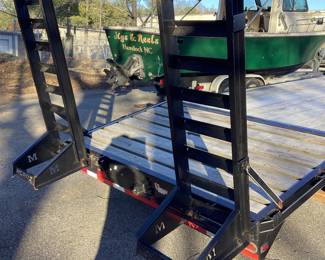 2020 MORITZ FBSH+5 22 20000 3 AXLE VIN: 4wxbf3229j1031924 32ft MORITZ GOOSENECK FLATBED 3 AXLE TRAILER WITH TREATED WOOD DECK IDEAL FOR HAULING LARGE & WIDE CARGO