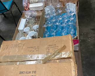  CHOICE OF FLAT ON TABLE, CRYSTAL, PYREX, CORNING WARE, PEWTER AND TINS