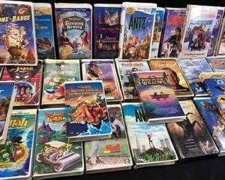 (34) VTG. VCR MOSTLY DISNEY CHILDRENS MOVIES