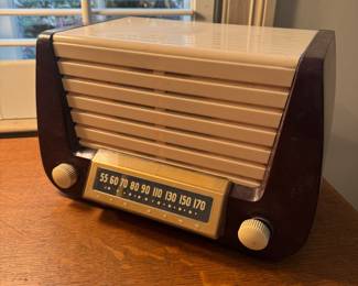 Air King A-625 Vintage Tube Radio