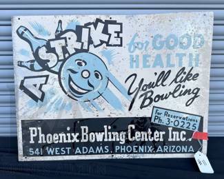 a strike phoenix bowling