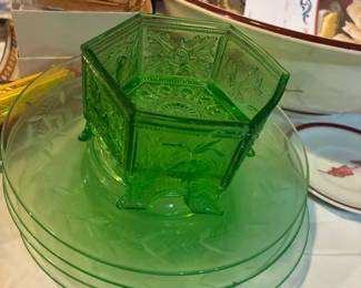 Uranium glass