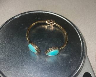 10. Karat gold bracelet.