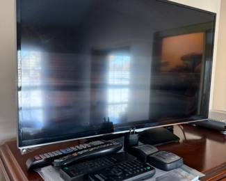 flat screen TV smaller