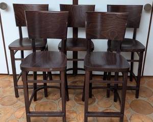 Set of 5 Wood Counter Height Stools with Backs

This set includes 5 wood counter height stools, each featuring a sturdy design with a rich dark finish and supportive backrest. The stools measure 15 inches wide, 15 inches deep, with a seat height of 24 inches and an overall height of 38 inches to the top of the back. Some stools have light scratches - see pictures for more details.

Features:

Set of 5 matching stools
Wood construction
Counter height (24 inch seat height)
Comfortable backrest for support
Dark finish with visible wood grain