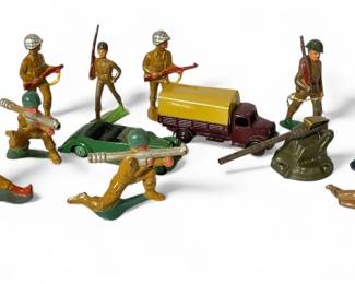 Collection of 1940s Dimestore Toy Soldiers
