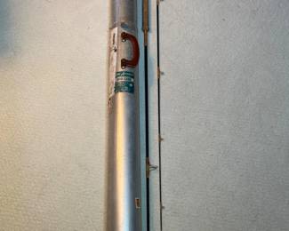 31 VintageFlintArrowheadAluminumCaseandFishingRod