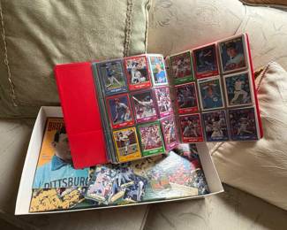 BASEBALL CARDS