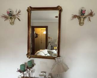 DECORATIVE WALL MIRRORS