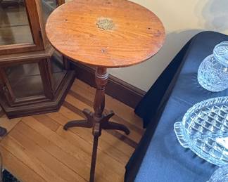 PEDESTAL PLANT STANDS