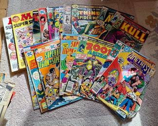 VINTAGE MAD MAGAZINES