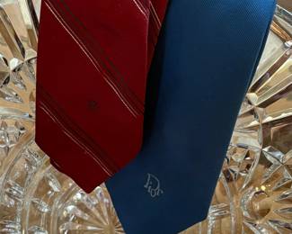 CHRISTIAN DIOR TIES