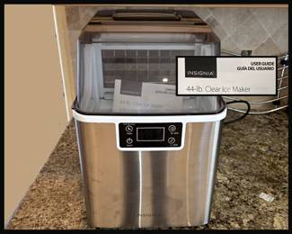 Insignia 44 lb Clear Ice Maker Like New