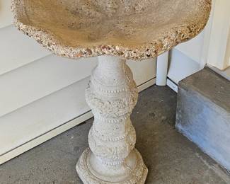 Concrete bird bath 