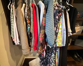 Women's clothing size medium to large