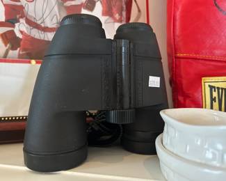 Binoculars 
