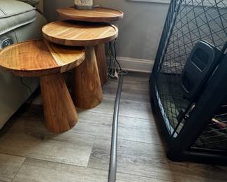 3 mango nesting tables