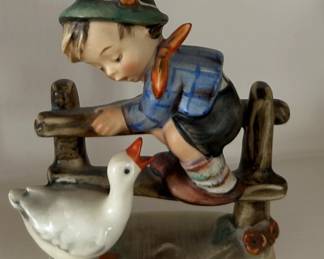 Hummel Barnyard Hero