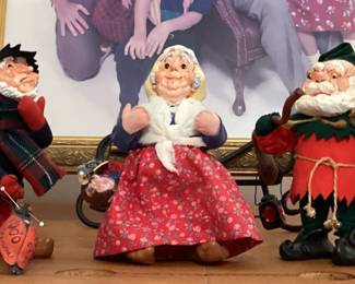 Vintage Gemmy Dancing Claus Family