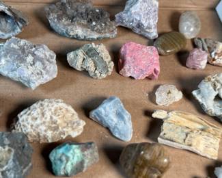 This lot features a curated collection of various rocks and minerals.

