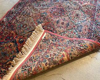 This lot features an authentic Karastan rug that measures, 72” H x 51” W. This rug comes from a pet friendly home.

