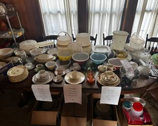 Dishes and dish sets