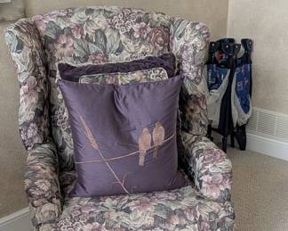 PAIR OF MATCHING CHAIRS.