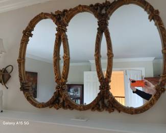 tri intersecting oval gold gilt mirror. 5' x 36" apx