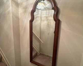 . . . great accent mirror