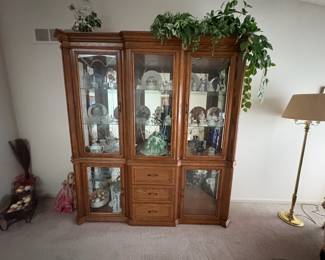 . . . beautiful hutch