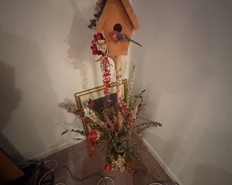 . . . birdhouse decor