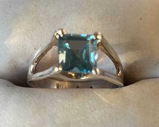 Sterling Silver Blue topaz ring