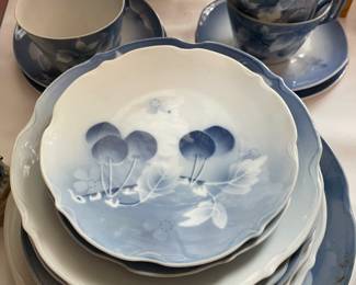 Antique European lunch set